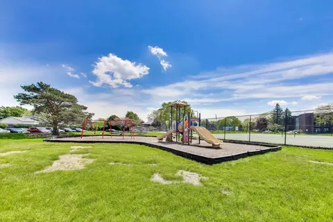 Other - 1425 Sandpebble Dr #104, Wheeling, IL 60090 photo 6 of 7