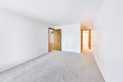 Bedroom - 1425 Sandpebble Dr #104, Wheeling, IL 60090 photo 1 of 4