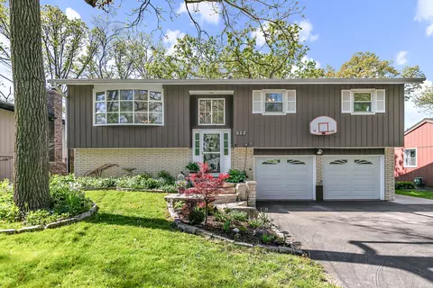 602 Delaware Dr, Lake In The Hills, IL 60156