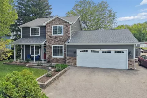 816 Belle Plaine Ave, Gurnee, IL 60031