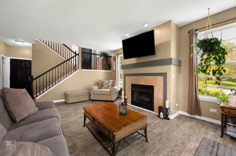 Living - 1948 Sundrop Ct, Bartlett, IL 60103 photo 2 of 3