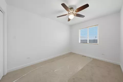 Bedroom - 7204 W 83rd St, Bridgeview, IL 60455 photo 7 of 10