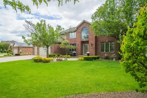 2910 Ryan Dr, New Lenox, IL 60451
