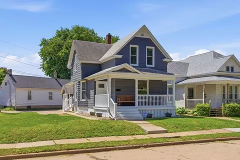 2313 Hobson Ave, Davenport, IA 52802