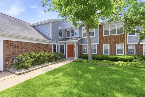 207 W Jennifer Ln #2-1A, Palatine, IL 60067