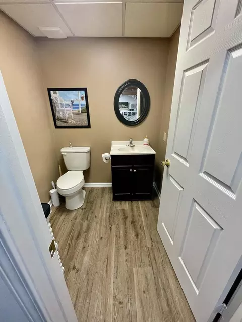 Bath - 1150 Bailey Rd, Sycamore, IL 60178 photo 2 of 2