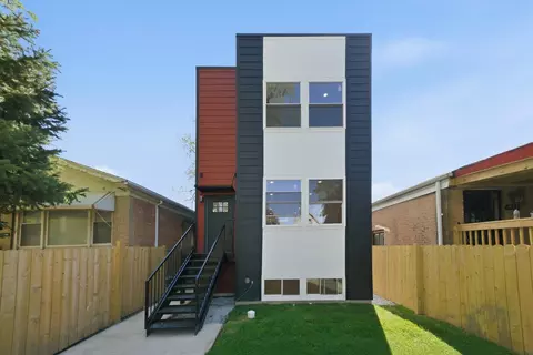 939 N Harding Ave, Chicago, IL 60651