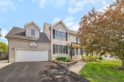 1622 Holiday Dr, Lake Holiday, IL 60548