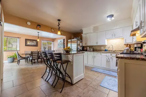 Kitchen - 275 Plainview Dr, Bolingbrook, IL 60440 photo 1 of 4