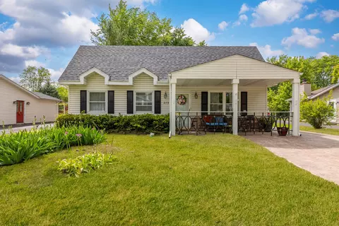 Exterior - 275 Plainview Dr, Bolingbrook, IL 60440 photo 4 of 4
