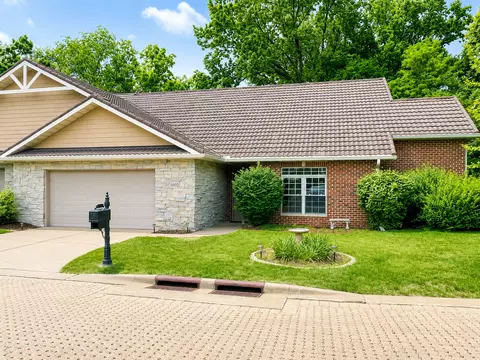 1002 2nd Street Ct #NA, Moline, IL 61265