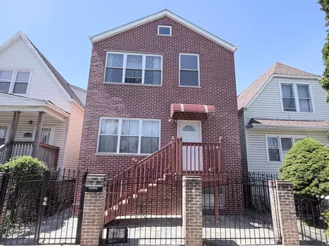 4024 S Artesian Ave, Chicago, IL 60632