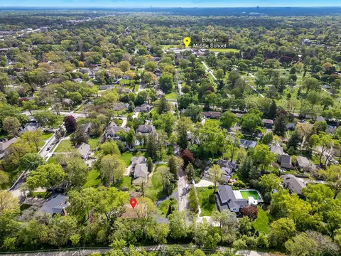 View/Area - 629 W Elm St, Wheaton, IL 60189 photo 4 of 5