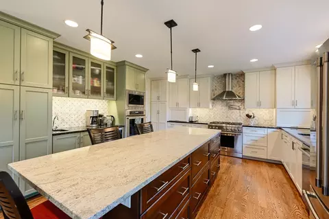Kitchen - 629 W Elm St, Wheaton, IL 60189 photo 3 of 4