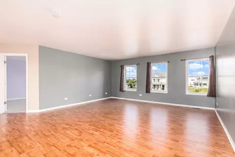 Living - 6014 Cherry Ridge Dr, Plainfield, IL 60586 photo 7 of 8
