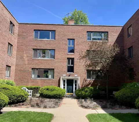 2611 Central St #3, Evanston, IL 60201
