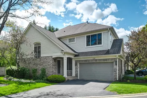 128 Fairway Dr, La Grange, IL 60525