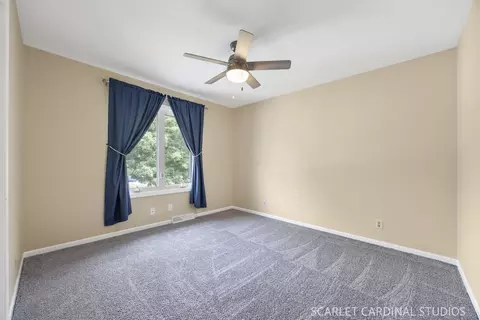 Bedroom - 45 Feece Dr, Batavia, IL 60510 photo 2 of 3