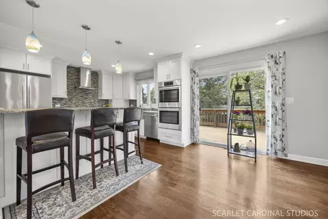 Kitchen - 45 Feece Dr, Batavia, IL 60510 photo 2 of 5
