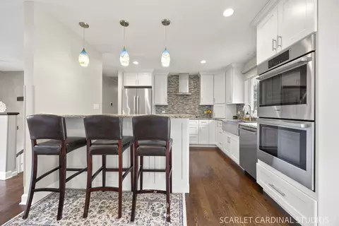 Kitchen - 45 Feece Dr, Batavia, IL 60510 photo 1 of 5