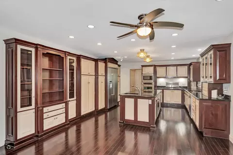 Kitchen - 2471 Girard Turn, Kankakee, IL 60901 photo 2 of 3