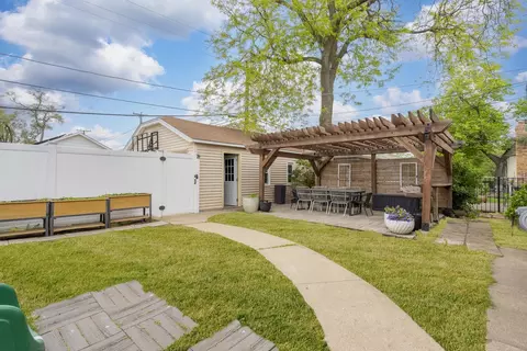 Exterior - 4212 Joliet Ave, Lyons, IL 60534 photo 6 of 7