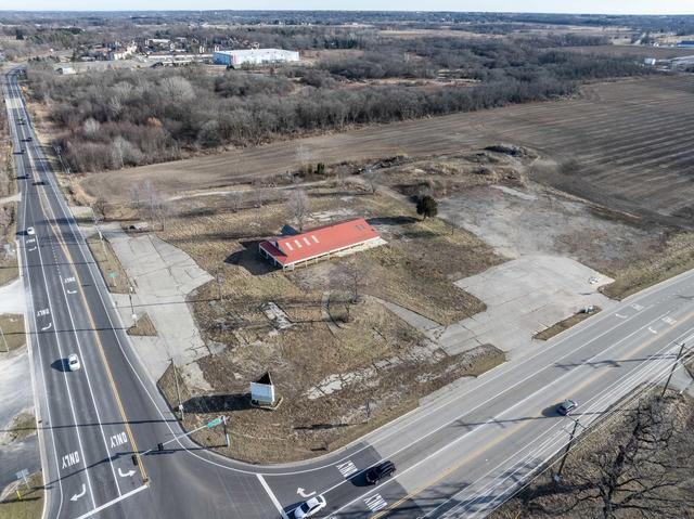 5511 Us Route 12, Richmond, IL 60071