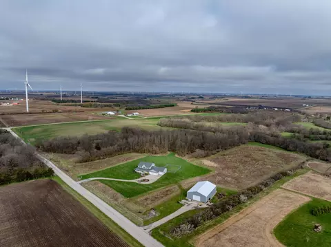 View/Area - 1200 E James B Young Rd, Galva, IL 61434 photo 5 of 9