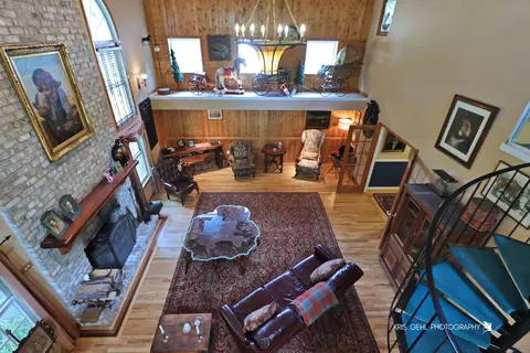 Living - 2214 Main Street Rd, Spring Grove, IL 60081 photo 3 of 3