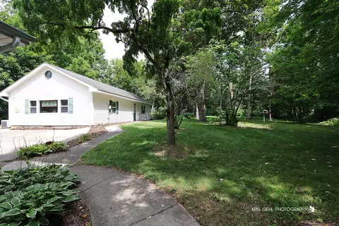 Exterior - 2214 Main Street Rd, Spring Grove, IL 60081 photo 3 of 9