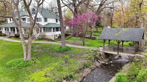 2214 Main Street Rd, Spring Grove, IL 60081