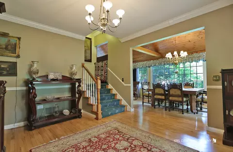 Entry Way - 2214 Main Street Rd, Spring Grove, IL 60081 photo 2 of 7
