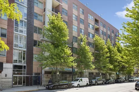 873 N Larrabee St #312, Chicago, IL 60610