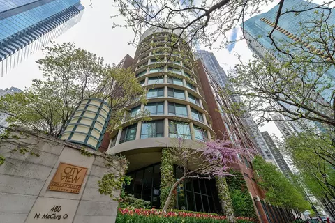 480 N Mcclurg Ct #P-286, Chicago, IL 60611