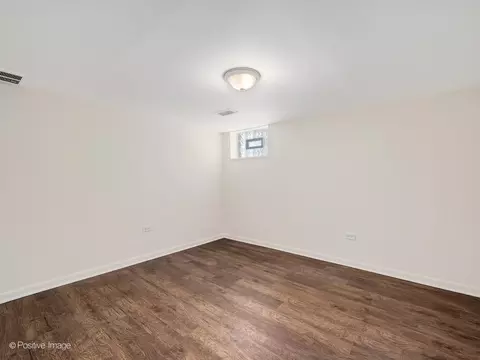 Bedroom - 7516 N California Ave, Chicago, IL 60645 photo 4 of 4