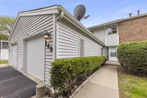 149 Thomas Rd, Bolingbrook, IL 60440