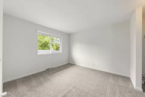 Bedroom - 149 Thomas Rd, Bolingbrook, IL 60440 photo 1 of 3