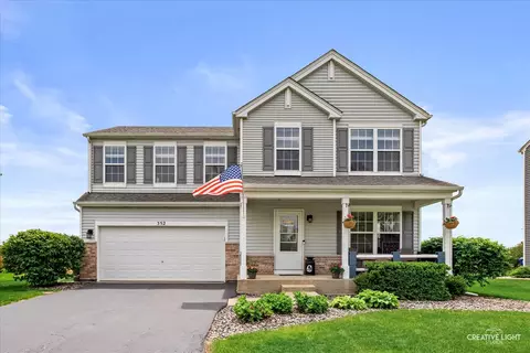 352 Coneflower Dr, Minooka, IL 60447