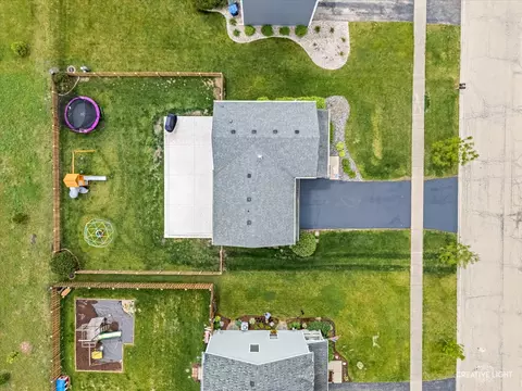 View/Area - 352 Coneflower Dr, Minooka, IL 60447 photo 2 of 4