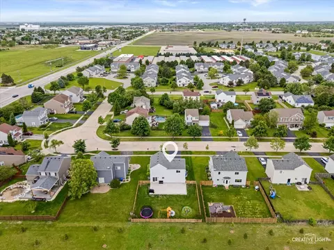 View/Area - 352 Coneflower Dr, Minooka, IL 60447 photo 4 of 4