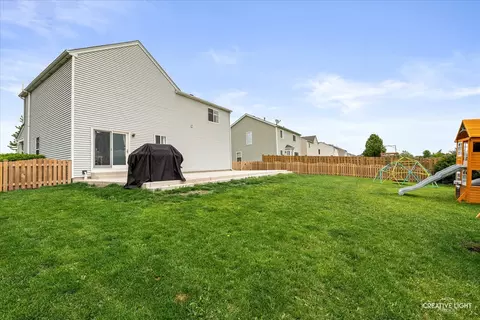 Exterior - 352 Coneflower Dr, Minooka, IL 60447 photo 3 of 4