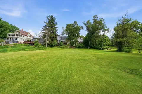 Exterior - 627 E Main St, Ottawa, IL 61350 photo 7 of 11