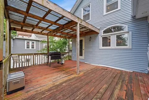 Exterior - 627 E Main St, Ottawa, IL 61350 photo 3 of 11