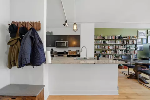Kitchen - 8 E Randolph St #1506, Chicago, IL 60601 photo 1 of 4