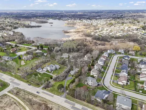 View/Area - 1205 E Bonner Rd, Wauconda, IL 60084 photo 3 of 14
