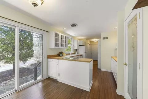 Kitchen - 1205 E Bonner Rd, Wauconda, IL 60084 photo 2 of 3