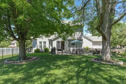 Exterior - 3203 Eagle Crest Rd, Bloomington, IL 61704 photo 3 of 13