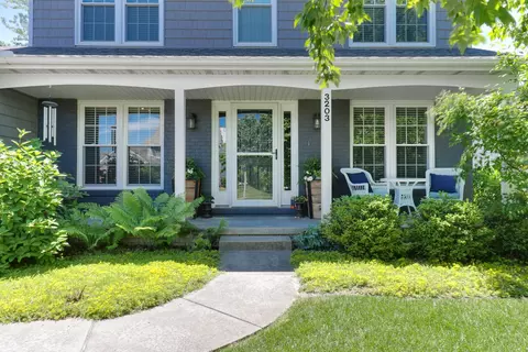 Exterior - 3203 Eagle Crest Rd, Bloomington, IL 61704 photo 2 of 13