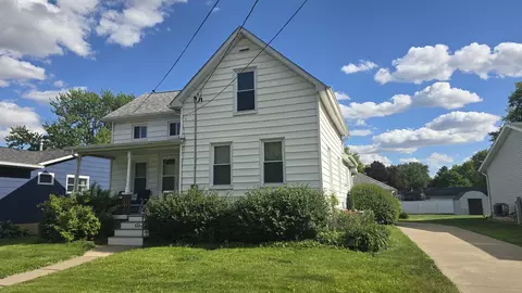 522 E South St, Geneseo, IL 61254