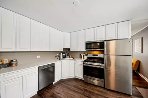 Kitchen - 3107 Falcon Ct, Rolling Meadows, IL 60008 photo 2 of 3